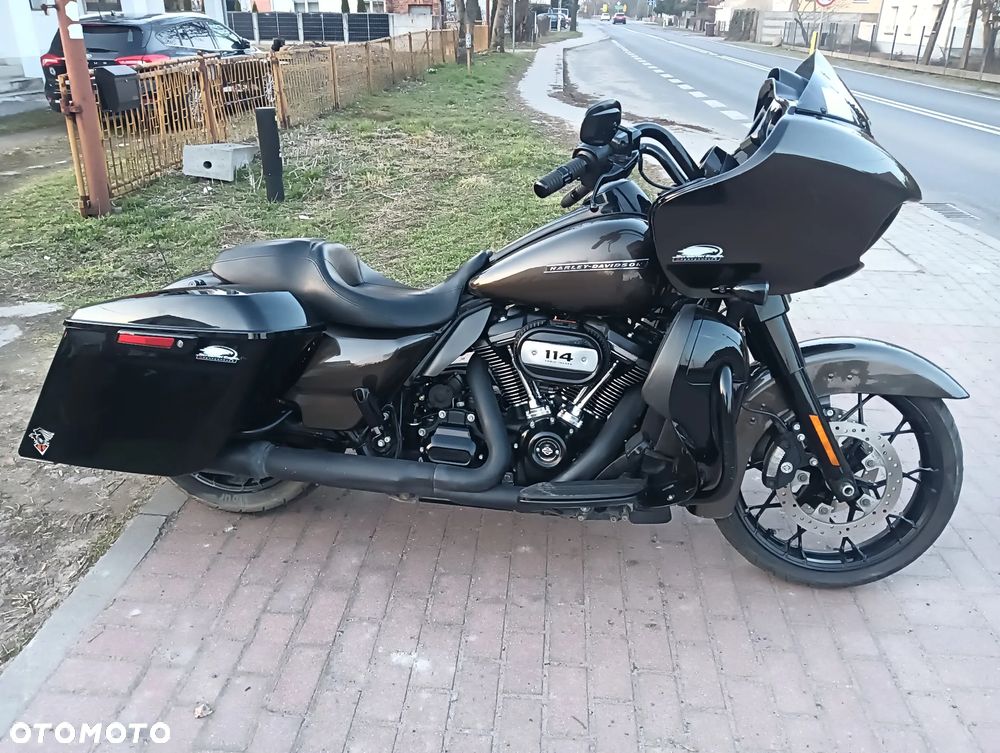 Harley-Davidson Touring Road Glide - 3