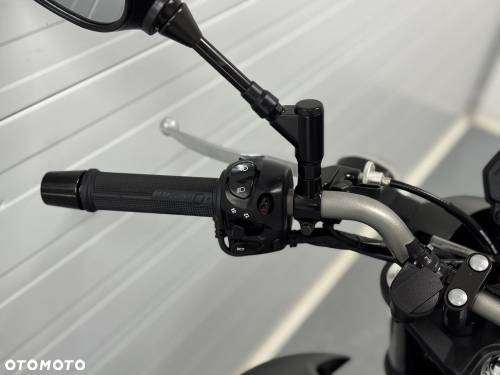 Yamaha XJ - 14