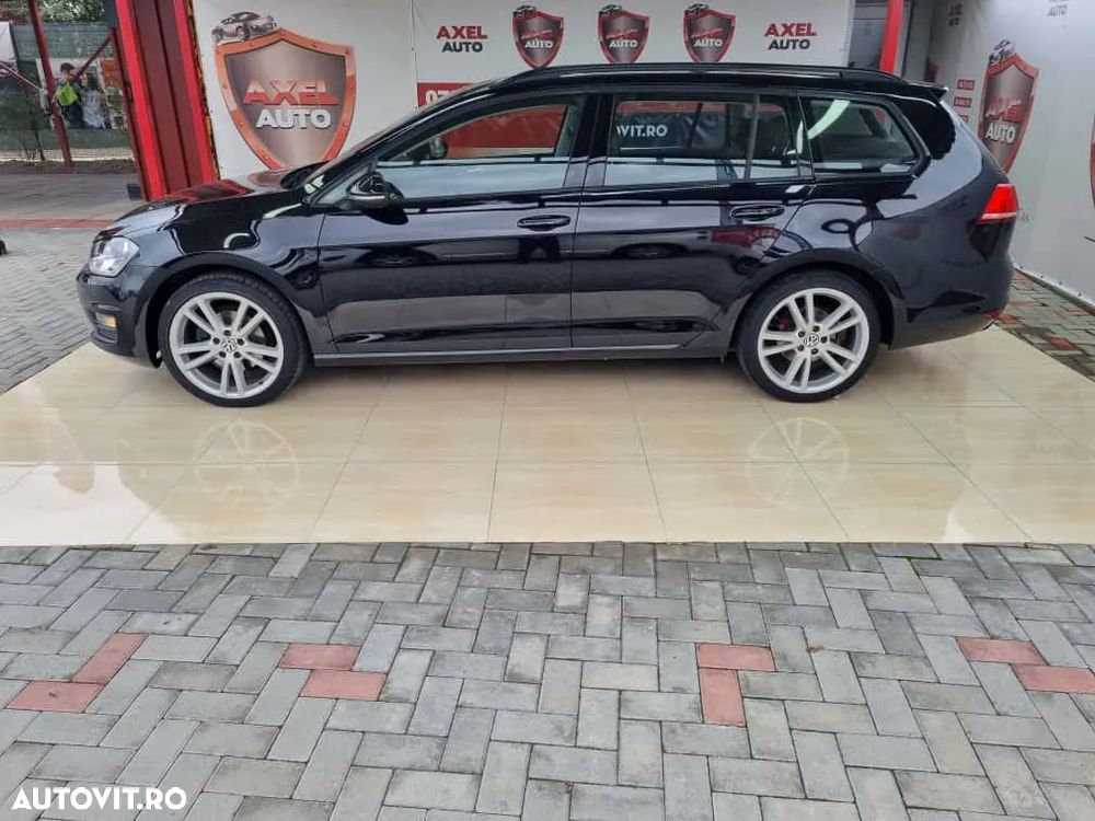 Volkswagen Golf - 5
