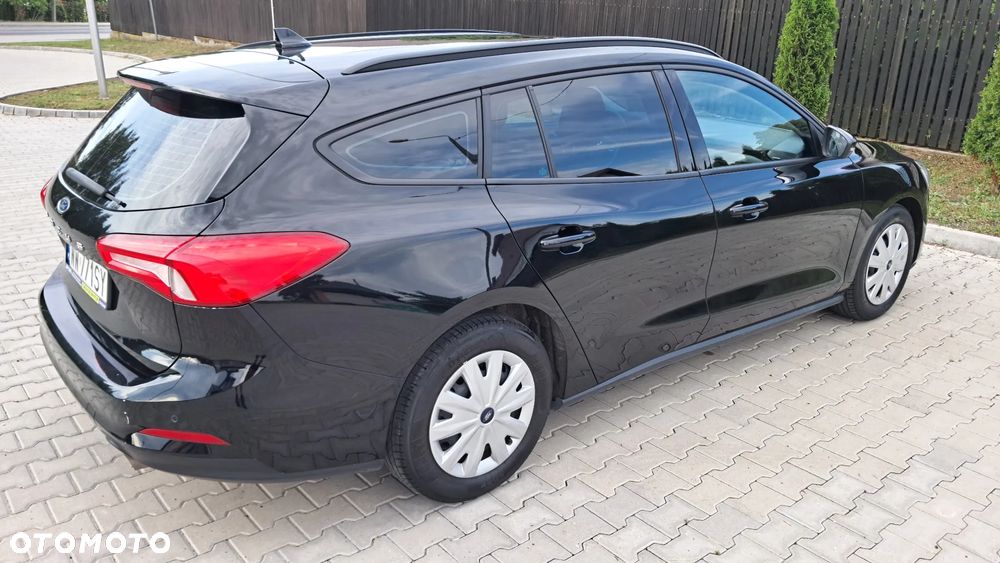 Ford Focus SW - 5