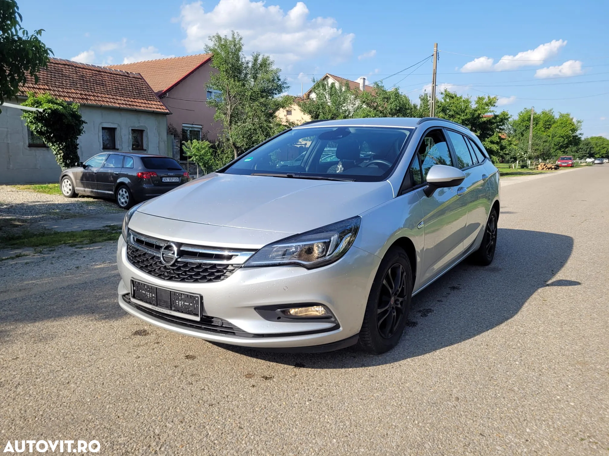 Opel Astra 1.6 D (CDTI) Sports Tourer Edition - 2
