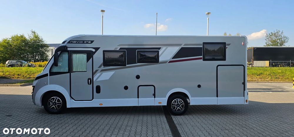 McLOUIS NEVIS 873 - INTEGRA - KAMPER - 5