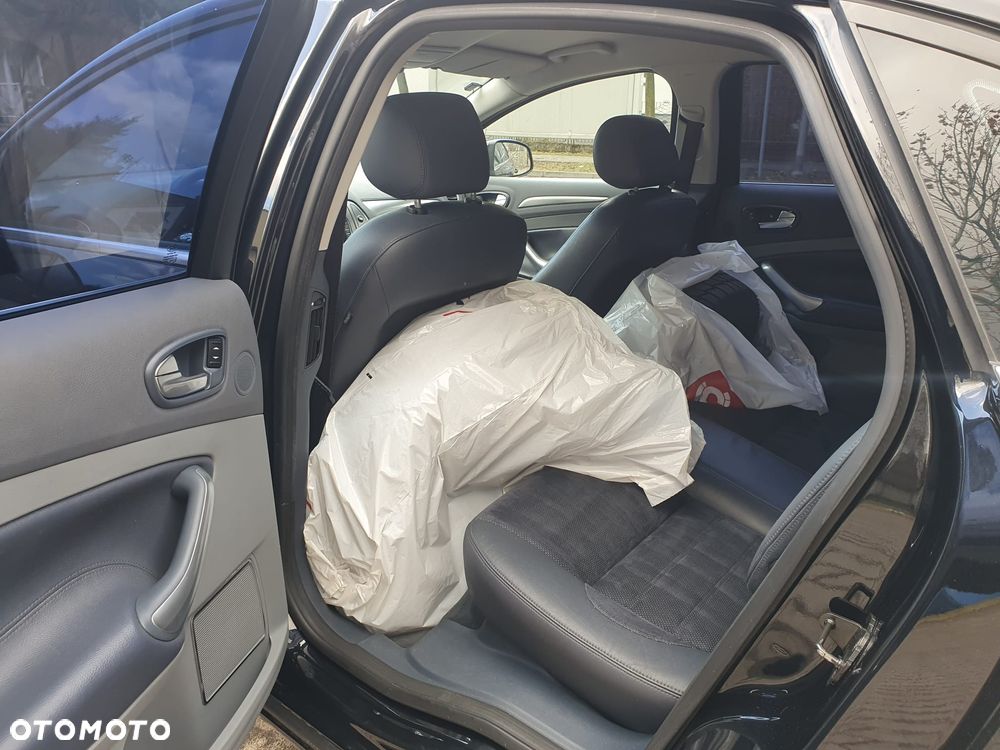 Ford Mondeo 2.0 TDCi Titanium S - 13