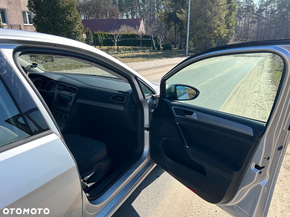 Volkswagen Golf 1.6 TDI BlueMotion Trendline - 23