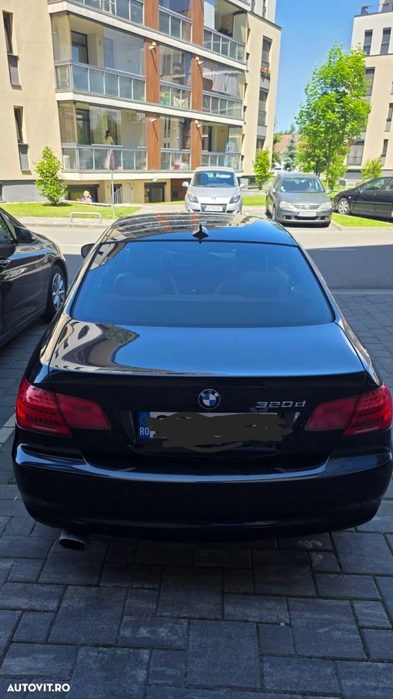 BMW Seria 3 320d xDrive Aut. - 11