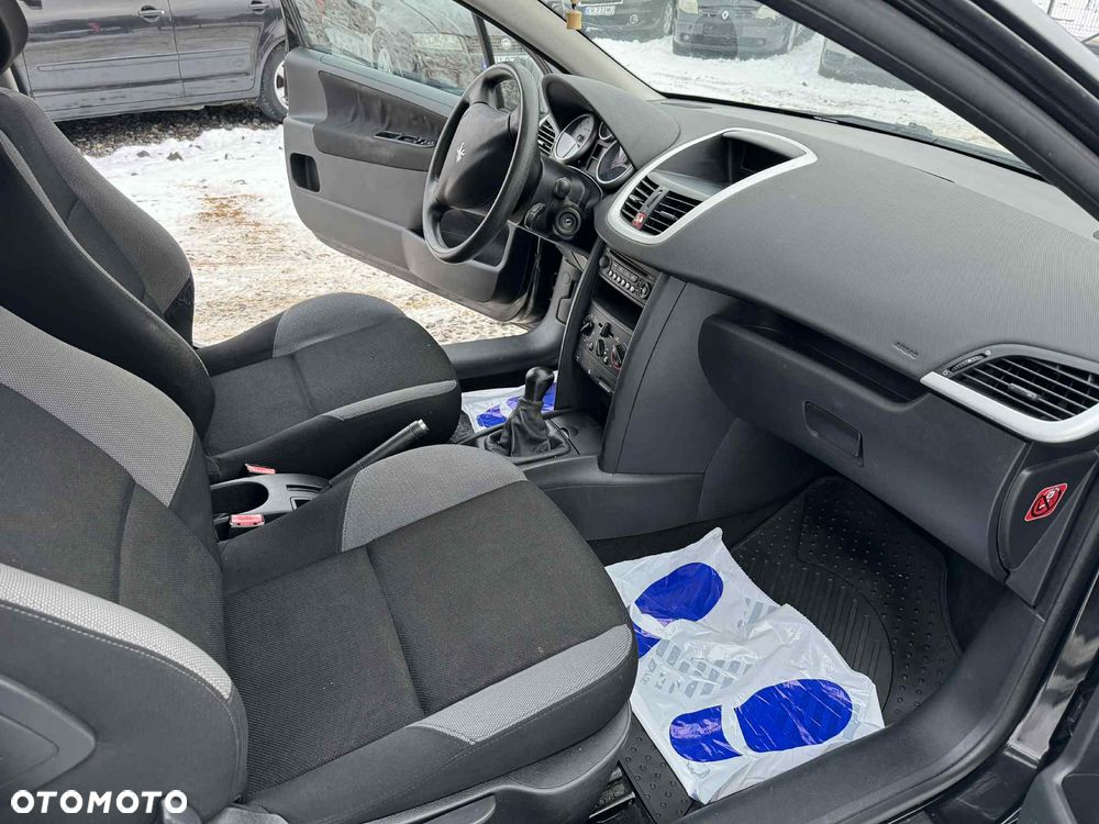 Peugeot 207 1.4 Trendy - 13