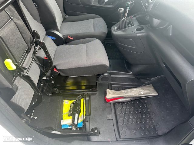 Peugeot PARTNER LONGA 3 LUGARES - 15