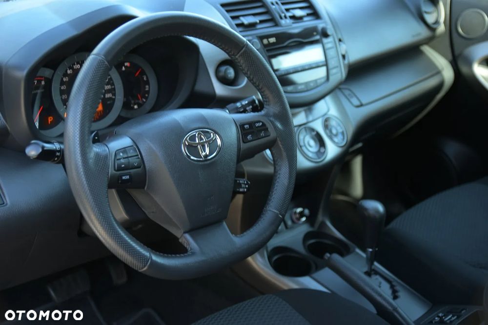 Toyota RAV4 2.0 VVT-i Prestige - 24