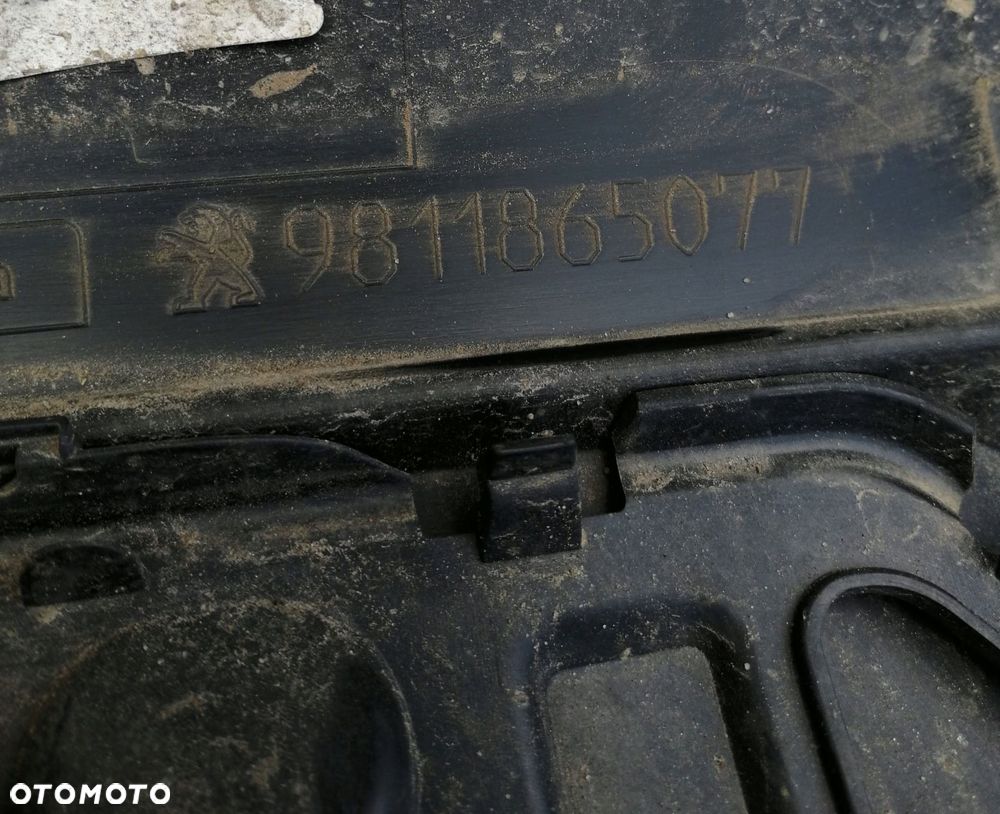 Zderzak tył tylny Peugeot 3008 II GT 9811865077 - 6