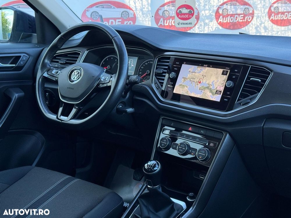 Volkswagen T-Roc - 7