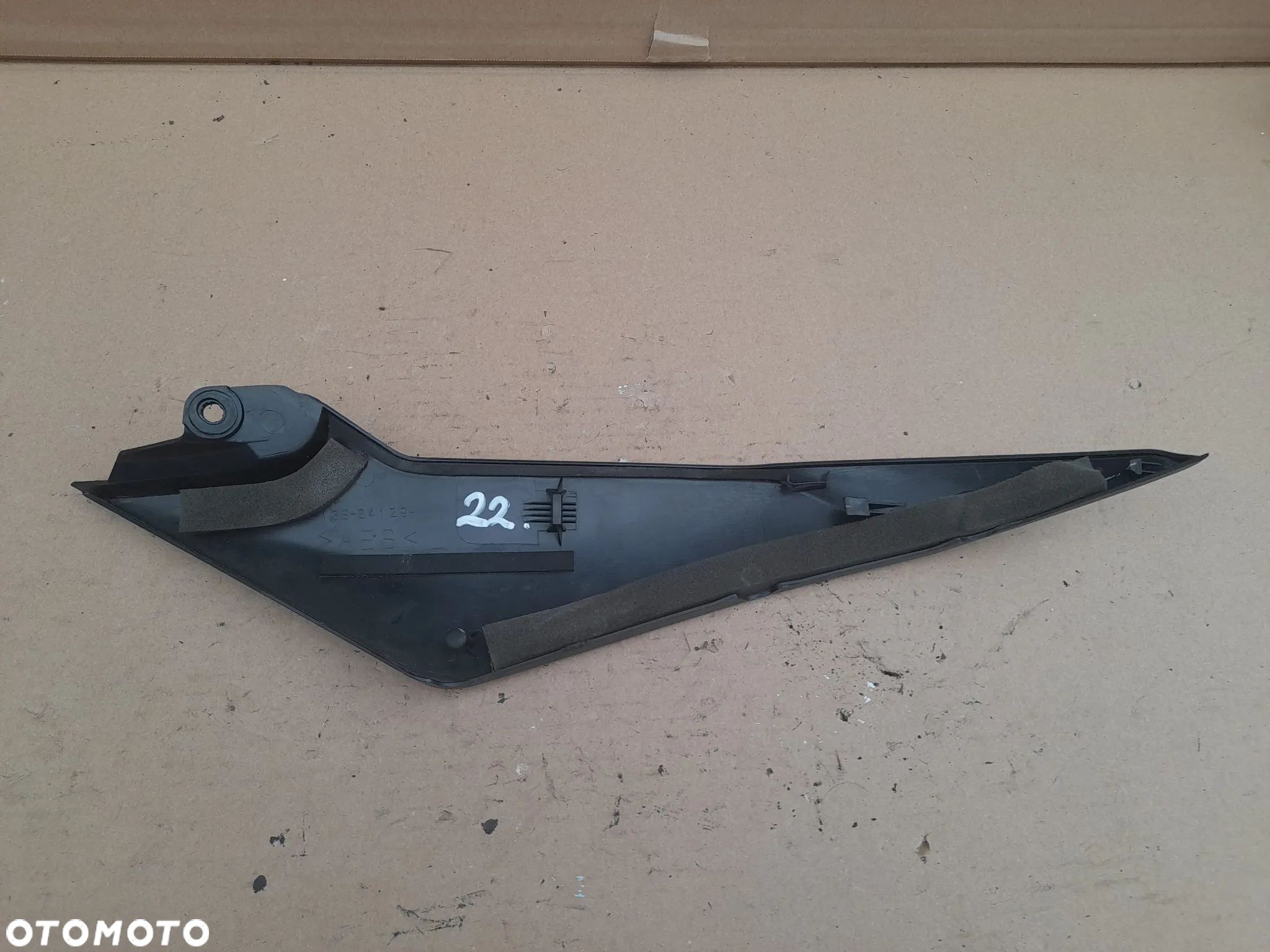 Owiewka panelu bocznego Yamaha YZF R6 R6R 13S24129 - 1