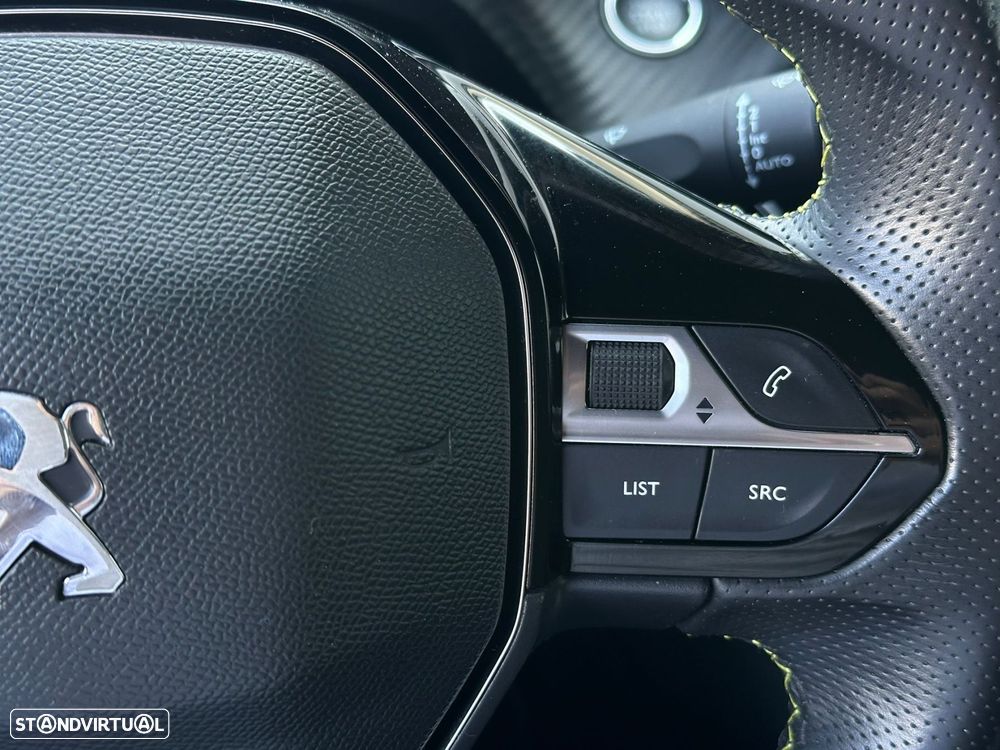 Peugeot e-208 50 kWh GT - 21