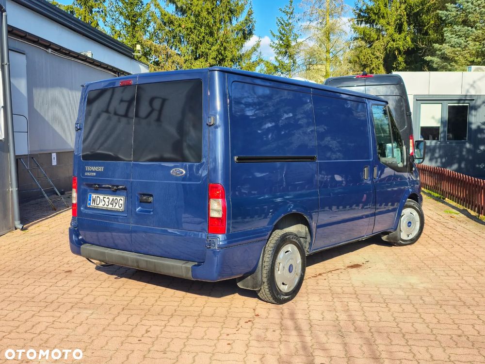 Ford Transit - 4