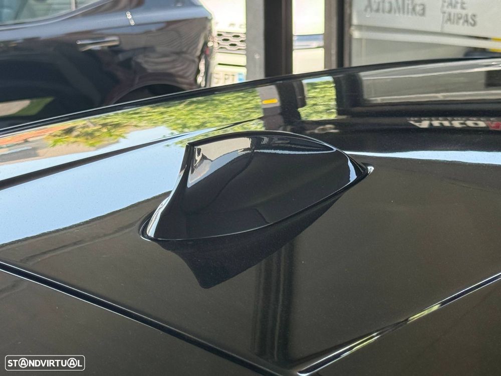 BMW 116 d Pack Desportivo M - 31