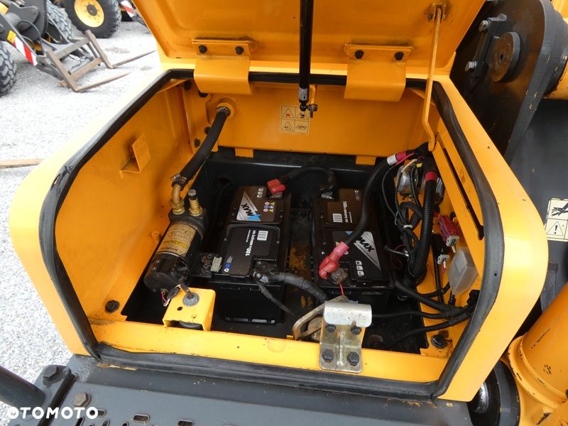 Hyundai 140W-7A / Stan BDB / Ładnie utrzymana / - 18