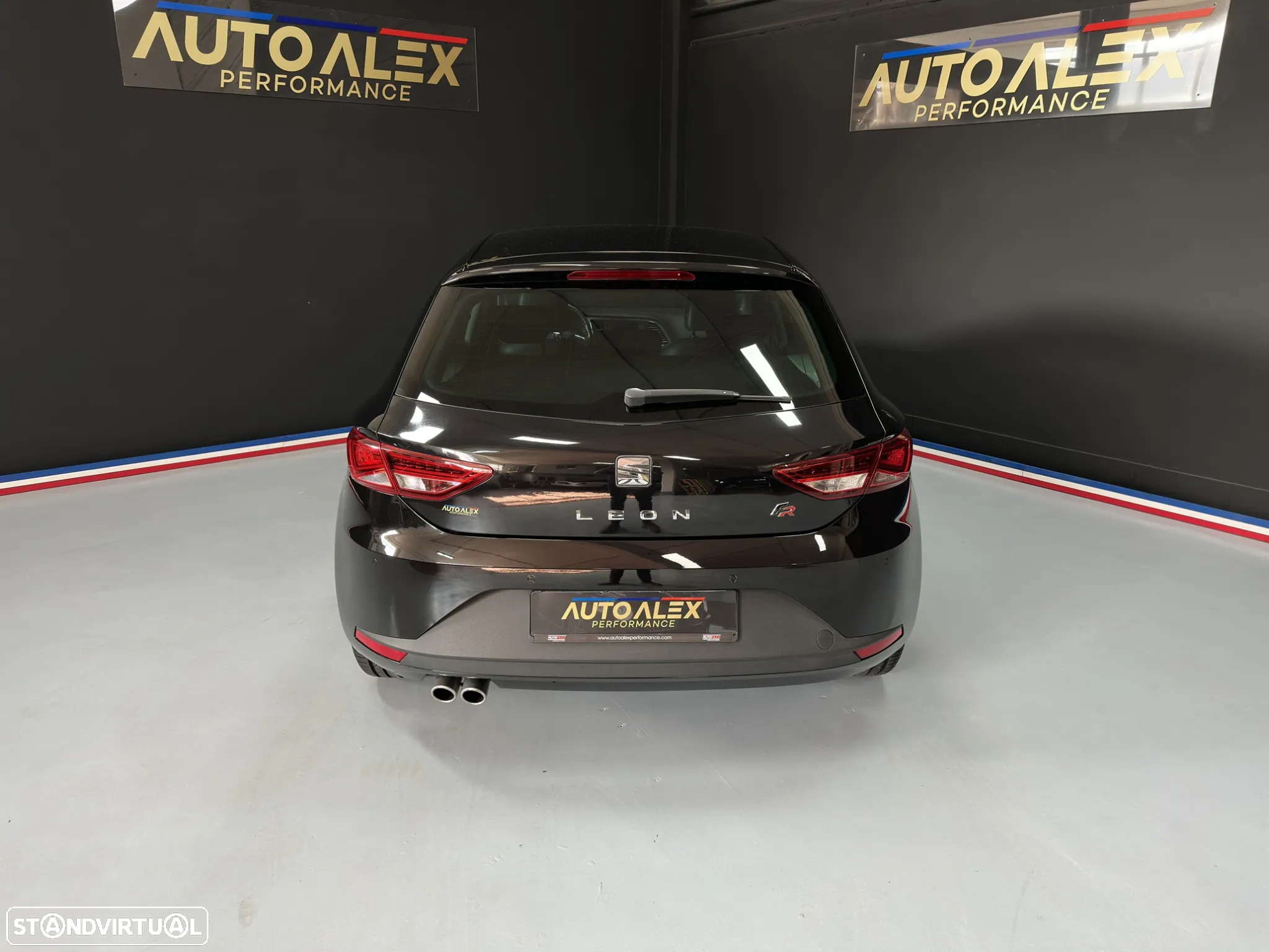 SEAT Leon 2.0 TDI DPF FR - 5