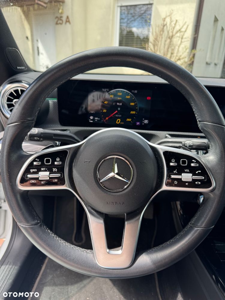 Mercedes-Benz CLA 200 7G-DCT - 12