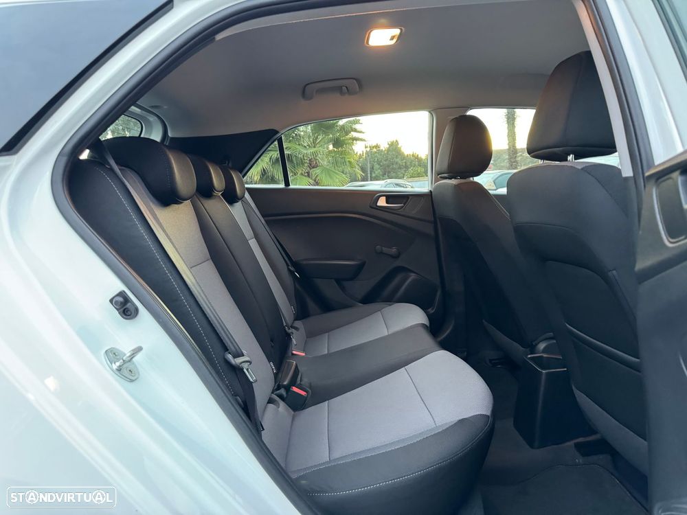 Hyundai i20 1.2 Comfort - 28