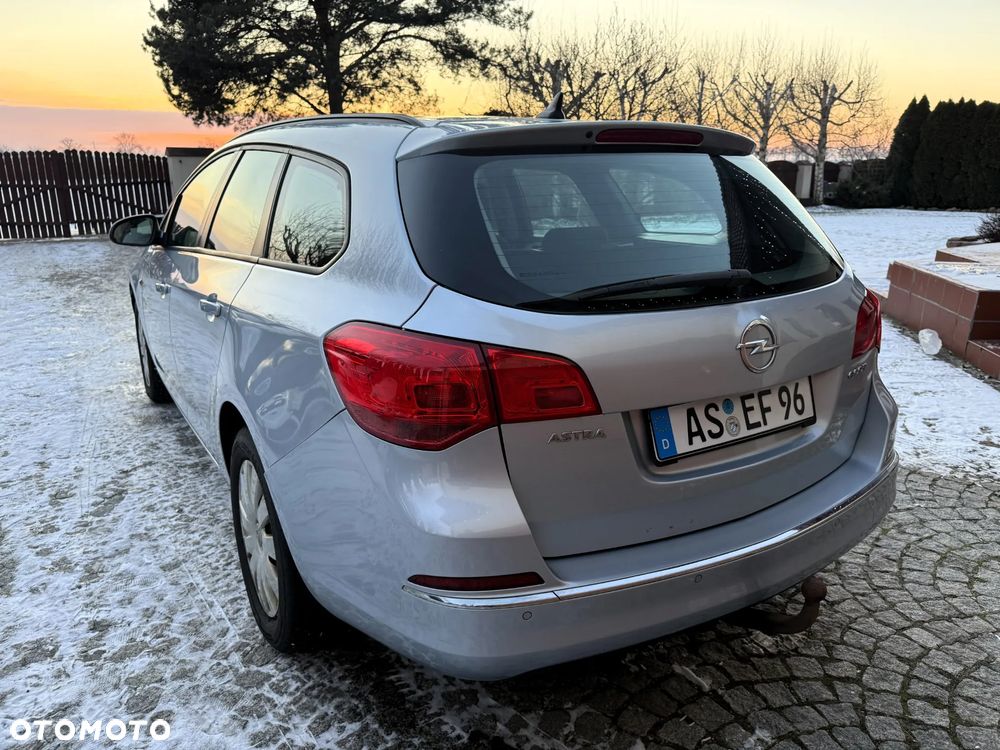 Opel Astra 1.6 CDTI Enjoy - 11