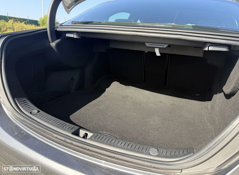 Mercedes-Benz E 220 d Exclusive - 14