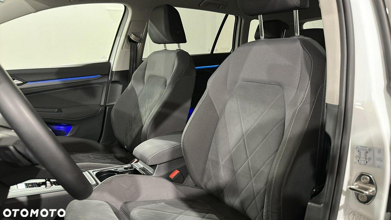 Volkswagen Golf - 12