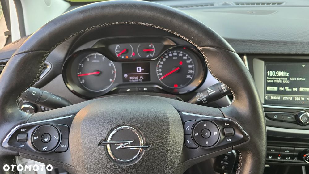 Opel Crossland X - 33