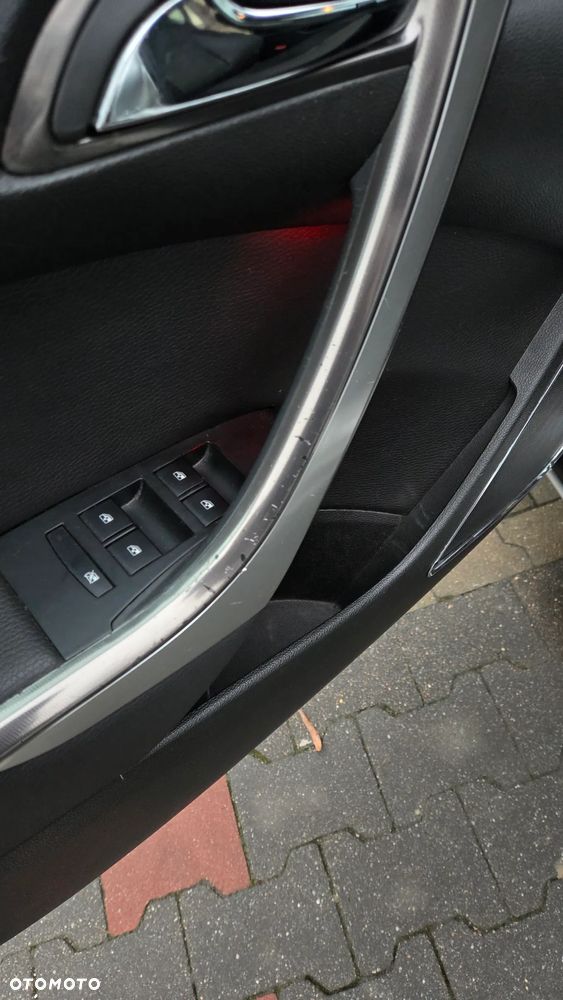 Opel Astra 1.6 T Cosmo - 23