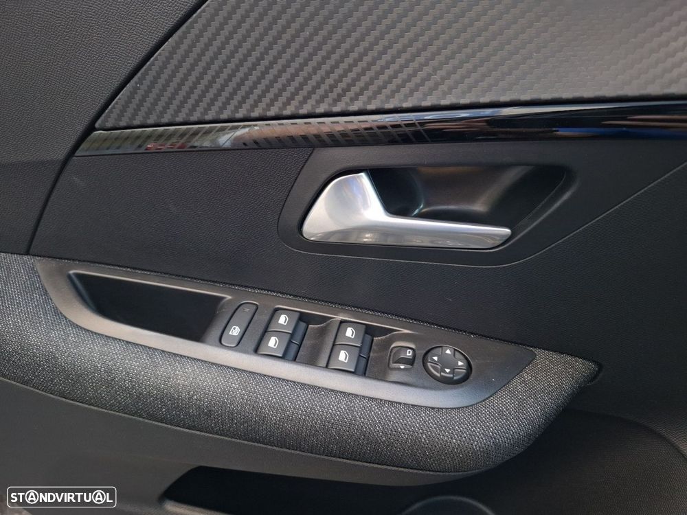 Peugeot e-208 51 kWh Style - 25