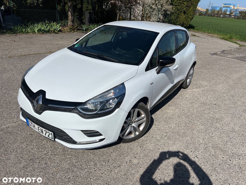 Renault Clio 1.2 16V 75 LIMITED - 20