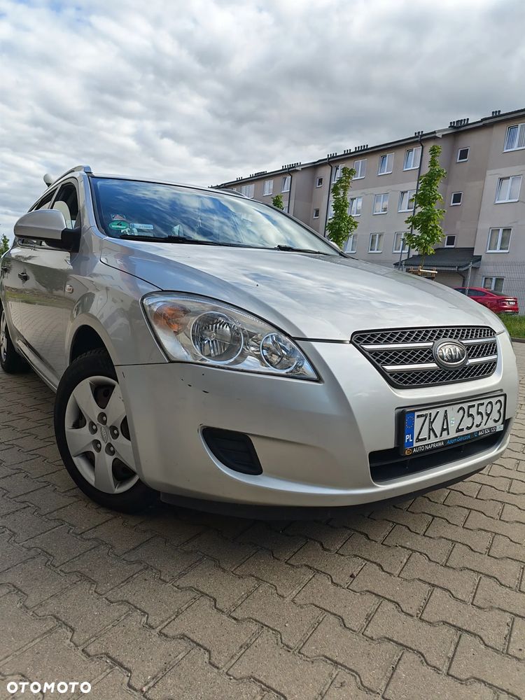 Kia Ceed 2008 photo 3