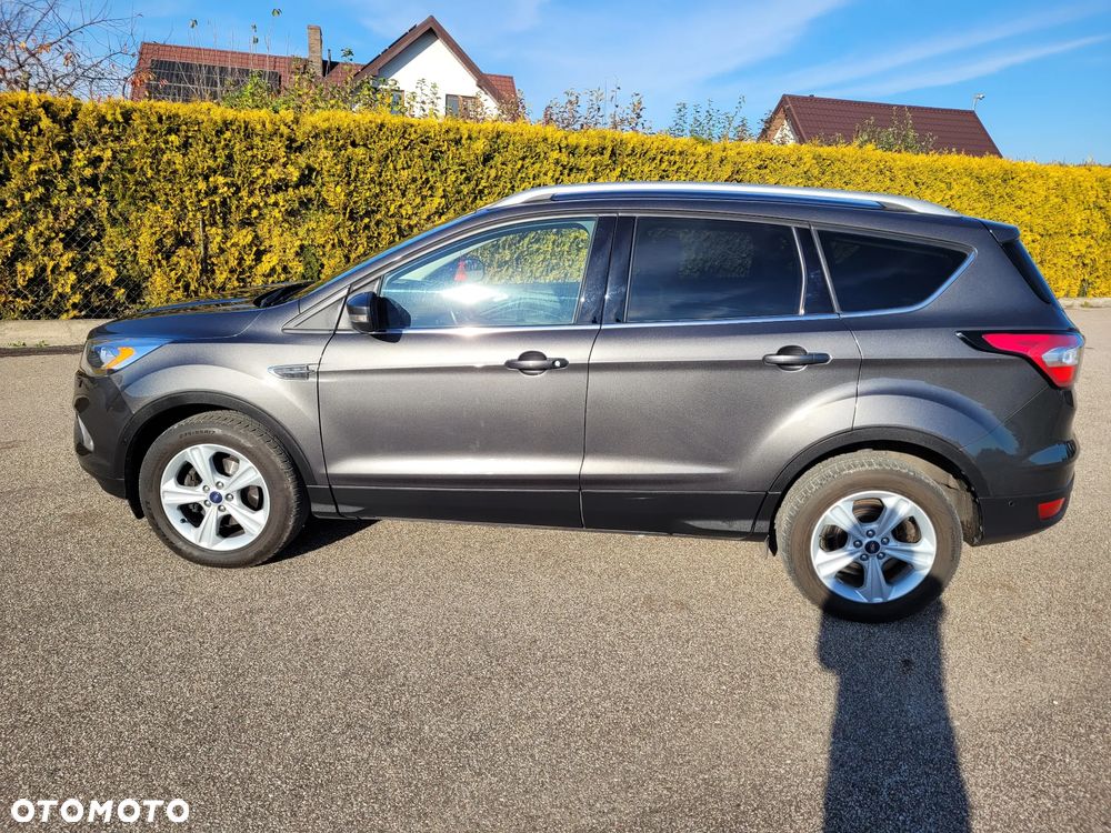 Ford Kuga - 10