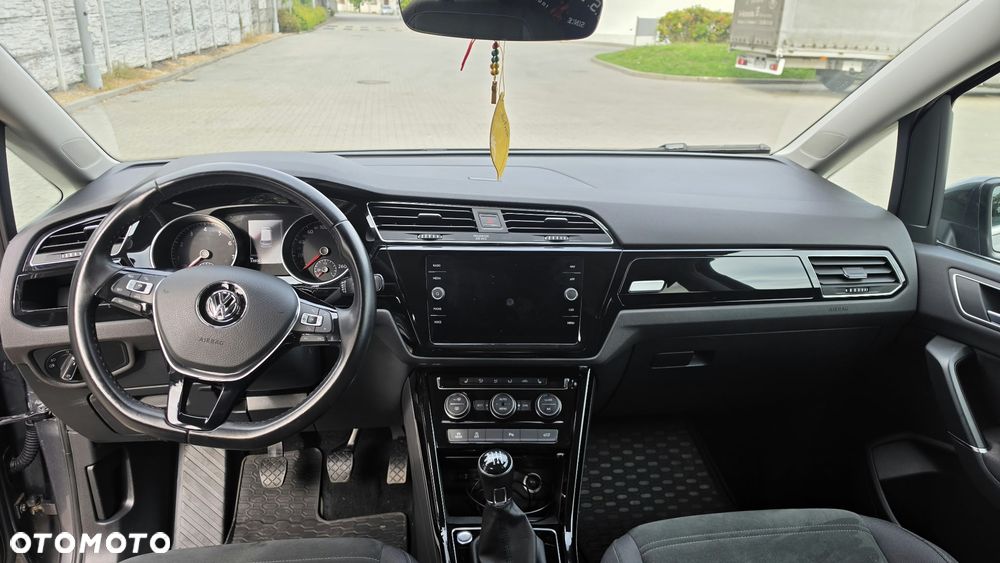 Volkswagen Touran 1.4 TSI BMT Highline - 3