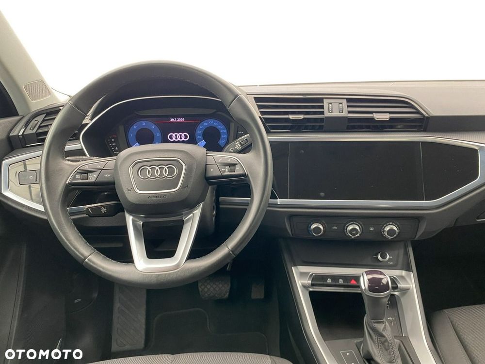 Audi Q3 - 10
