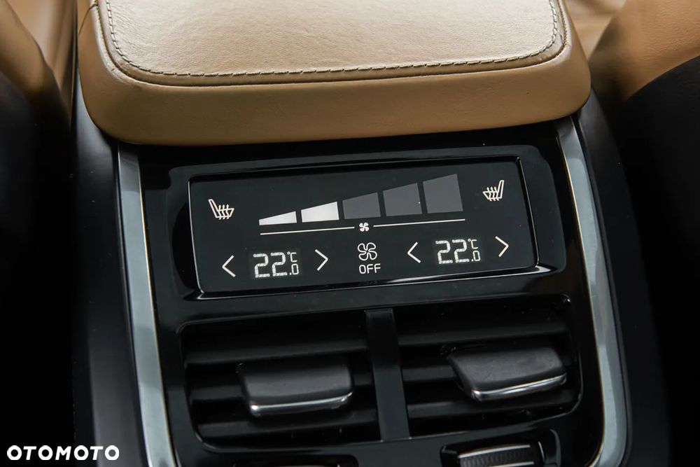 Volvo V90 D5 AWD Geartronic Inscription - 25