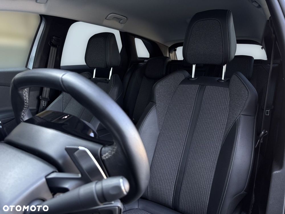 Peugeot 3008 1.5 BlueHDi Allure Pack S&S EAT8 - 34