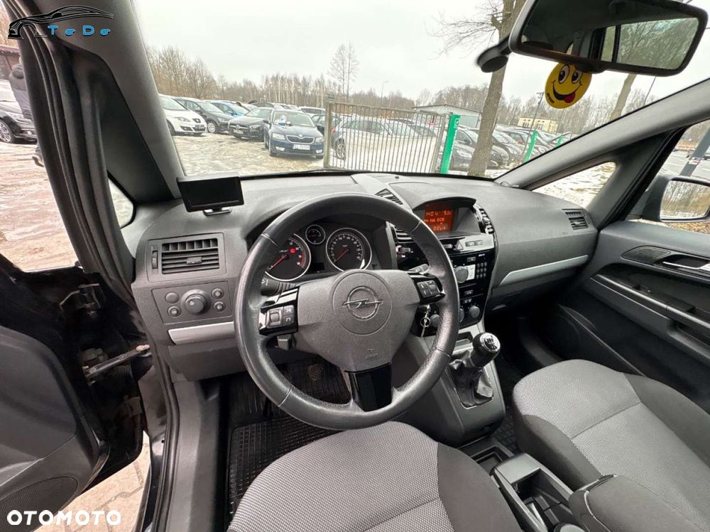 Opel Zafira 1.8 Cosmo - 10
