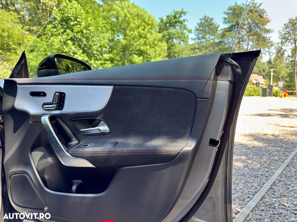 Mercedes-Benz CLA 250 e 8G-DCT AMG Line - 26