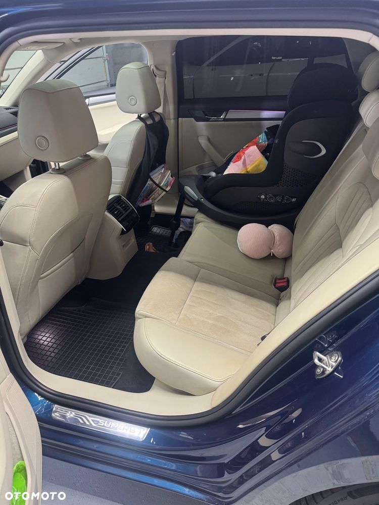 Skoda Superb 2.0 TDI DSG Style - 19