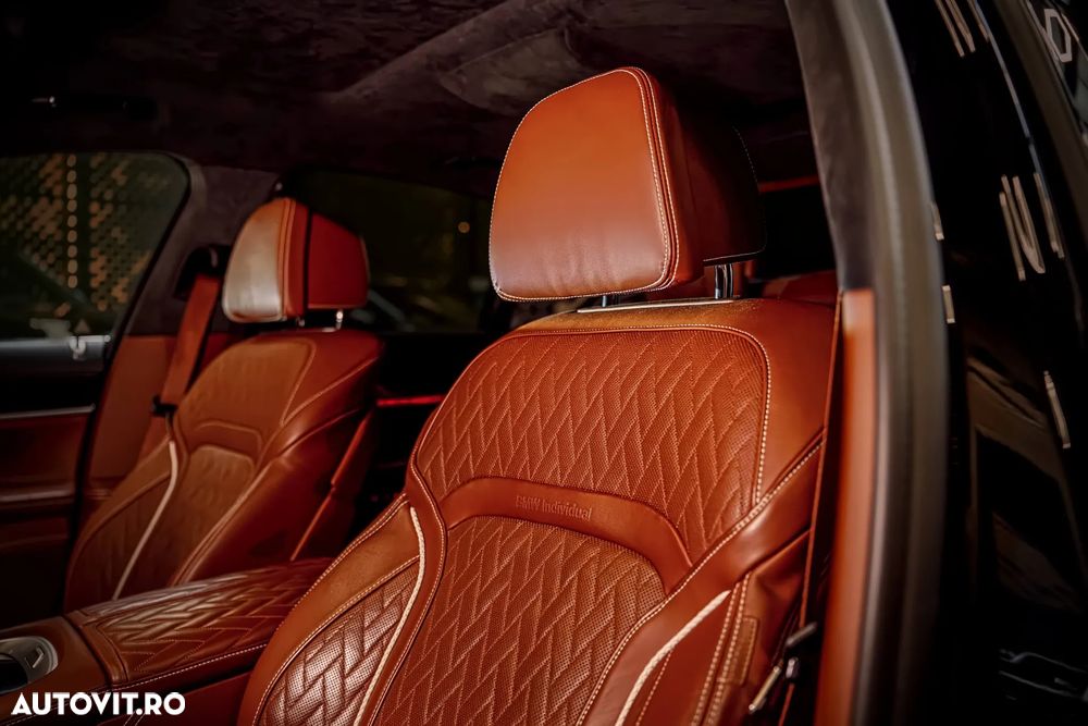 BMW Seria 7 740i - 12