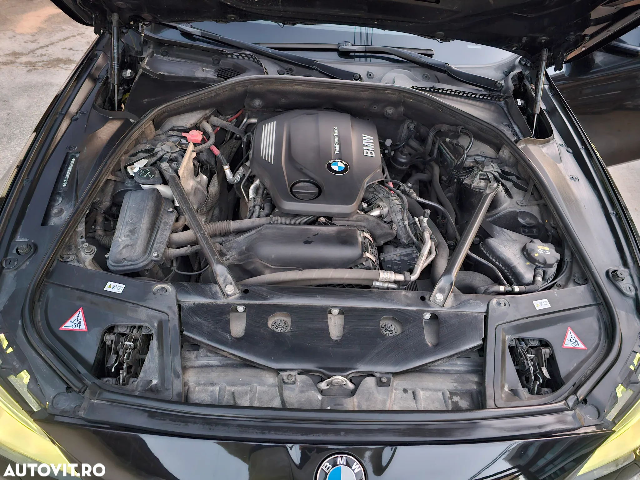 BMW Seria 5 520d xDrive AT - 4
