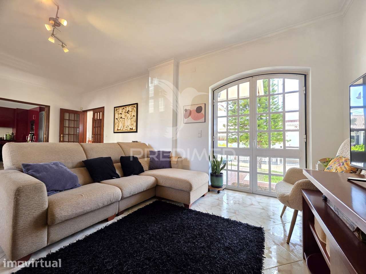 Moradia T4 com garagem e jardim no Entroncamento - Grande imagem: 4/40