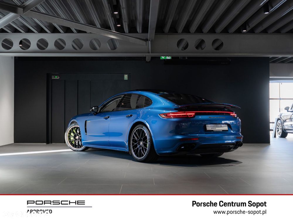 Porsche Panamera - 3