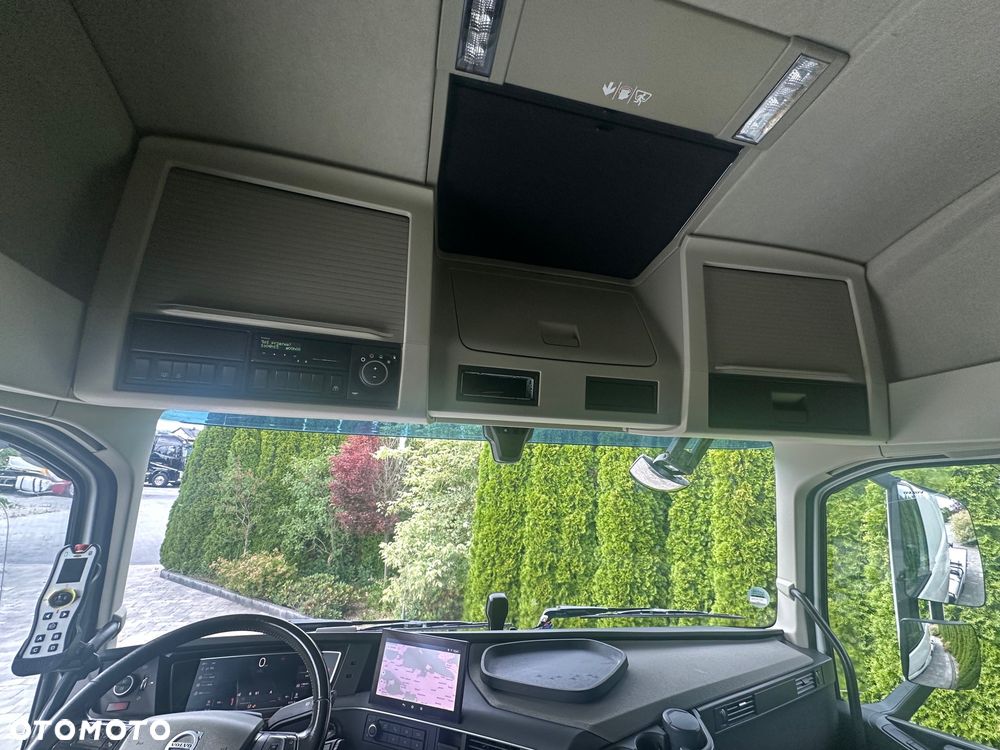 Volvo / FH460 / 6X2 / HAKOWIEC / MEILLER -KIPPER / Oś-SKRĘTNA-PODNOSZONA / - 39