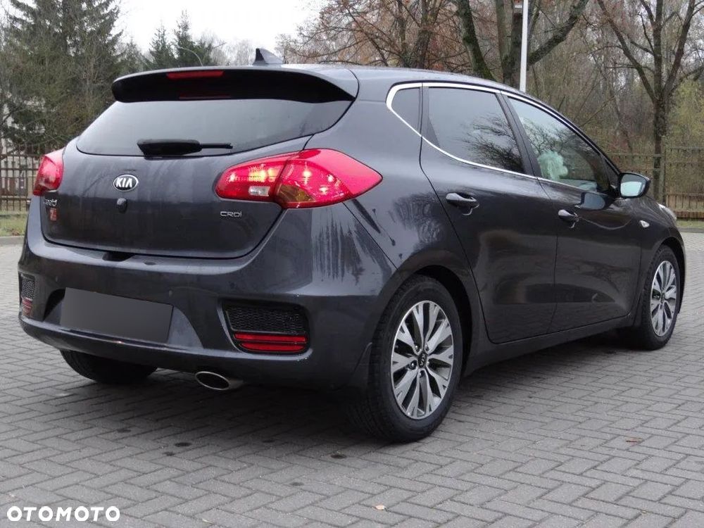 Kia Ceed 1.6 CRDi L Business Line DCT - 4
