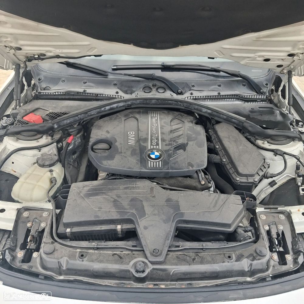 BMW 320 d Sport Line - 20