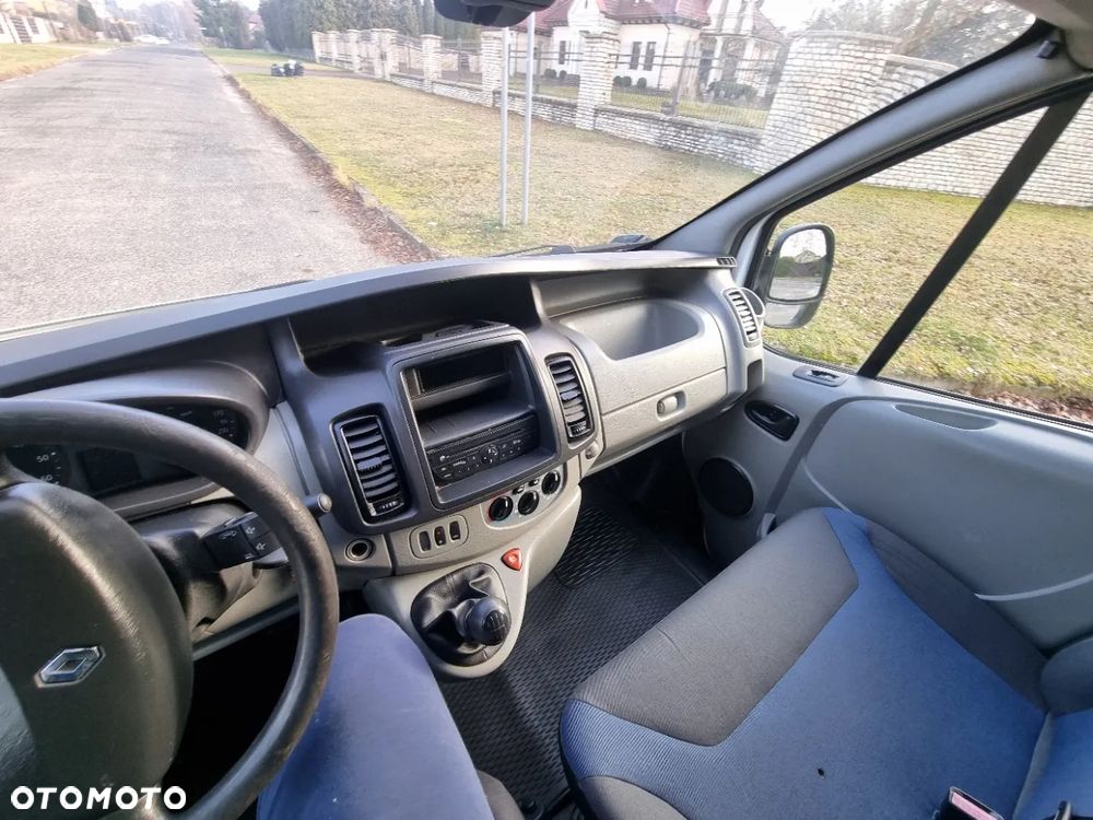 Renault Trafic - 21