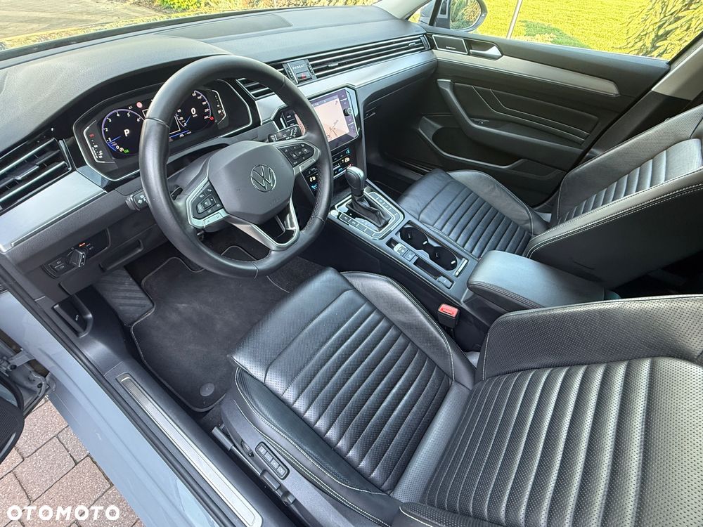 Volkswagen Passat 2.0 TSI Elegance DSG - 3
