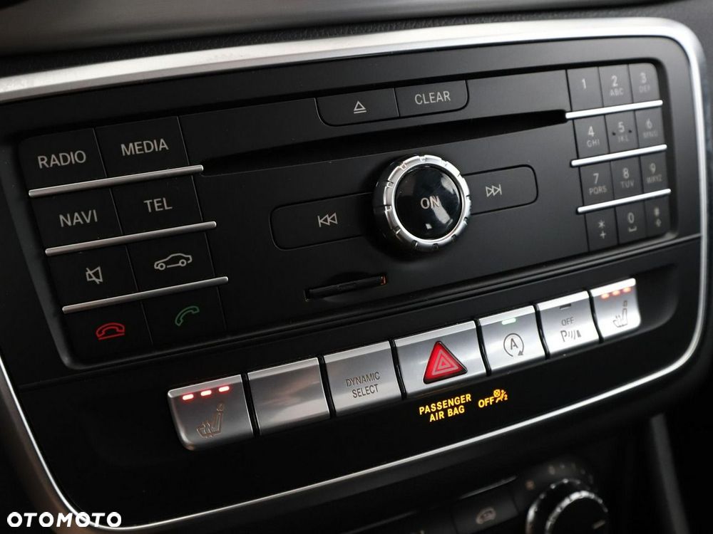 Mercedes-Benz CLA 180 7G-DCT AMG Line - 27