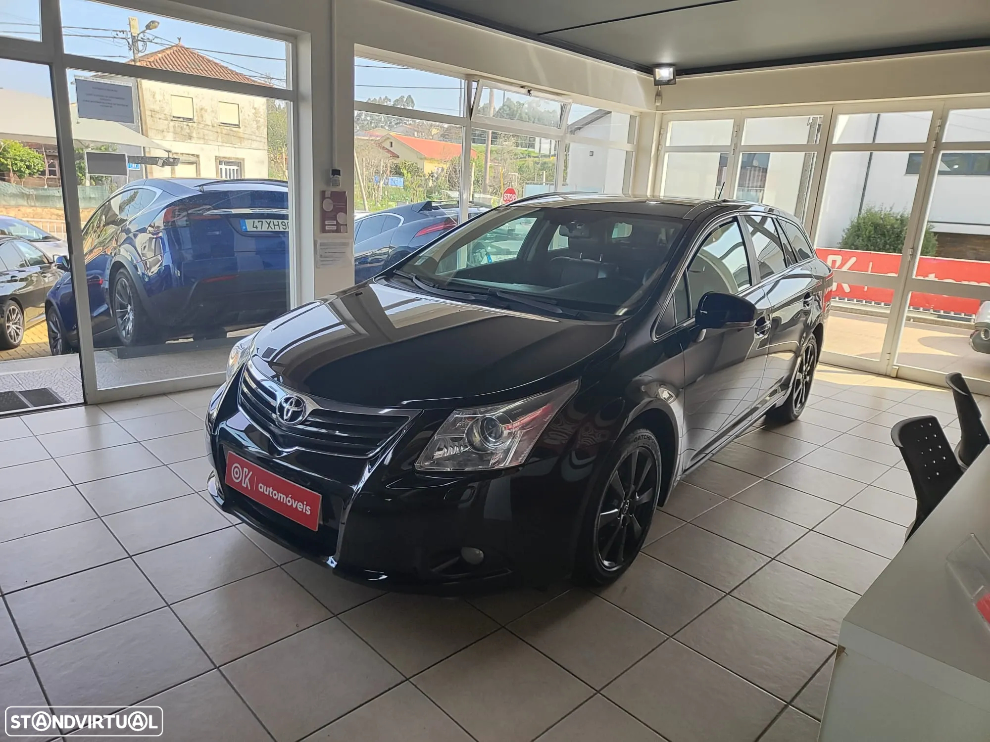 Toyota Avensis SW 2.2 D-4D Premium - 21
