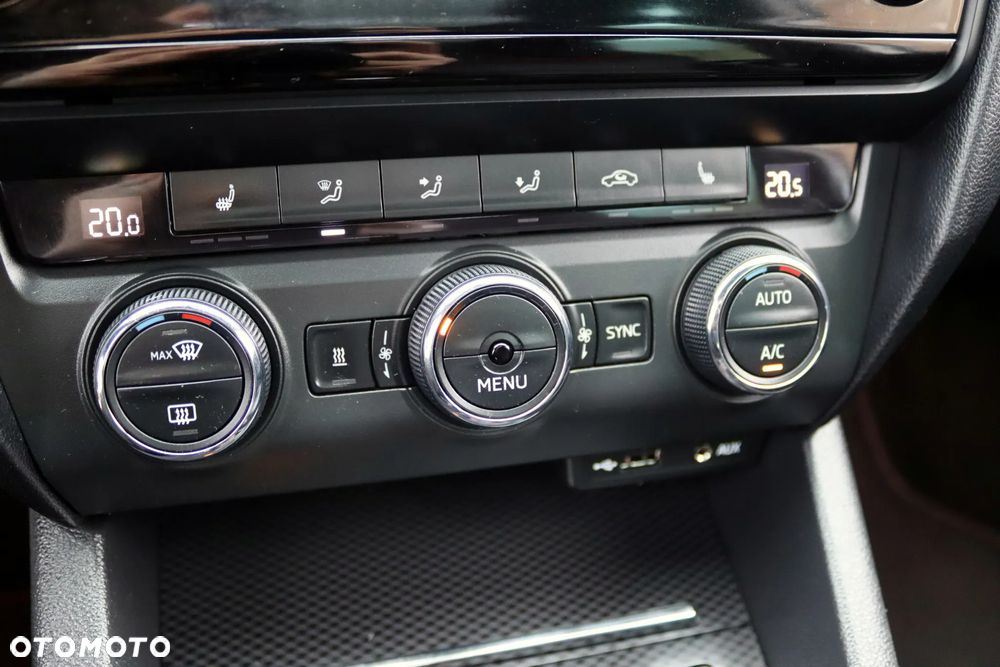 Skoda Octavia 2.0 TDI 4x4 DSG RS - 33